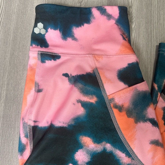 Tek Gear Workout Leggings Pink Tie-Dye - Women’s Small - High Waisted - Picture 4 of 6